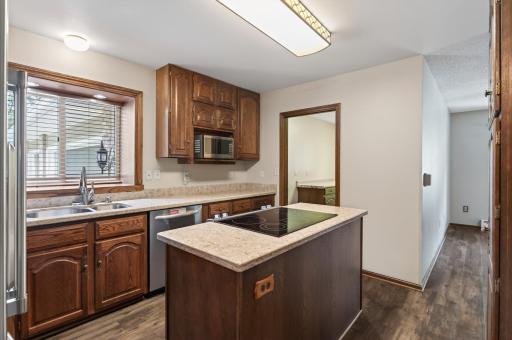 5737 N Highlands Court, Lake Elmo, MN 55042