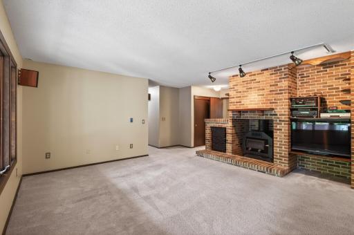 5737 N Highlands Court, Lake Elmo, MN 55042