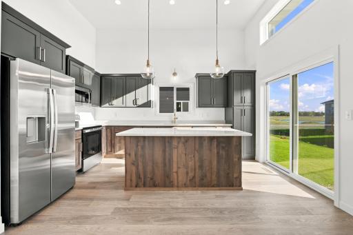 6722 Selkirk Drive S, Fargo, ND 58104