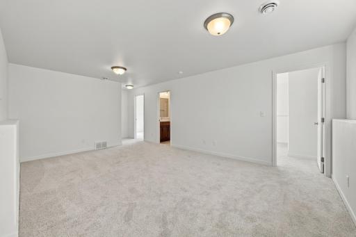 6722 Selkirk Drive S, Fargo, ND 58104