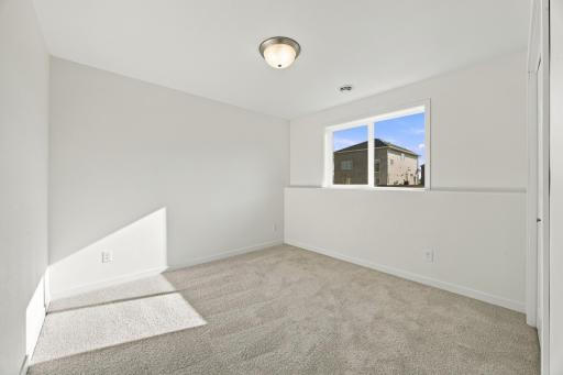 6722 Selkirk Drive S, Fargo, ND 58104