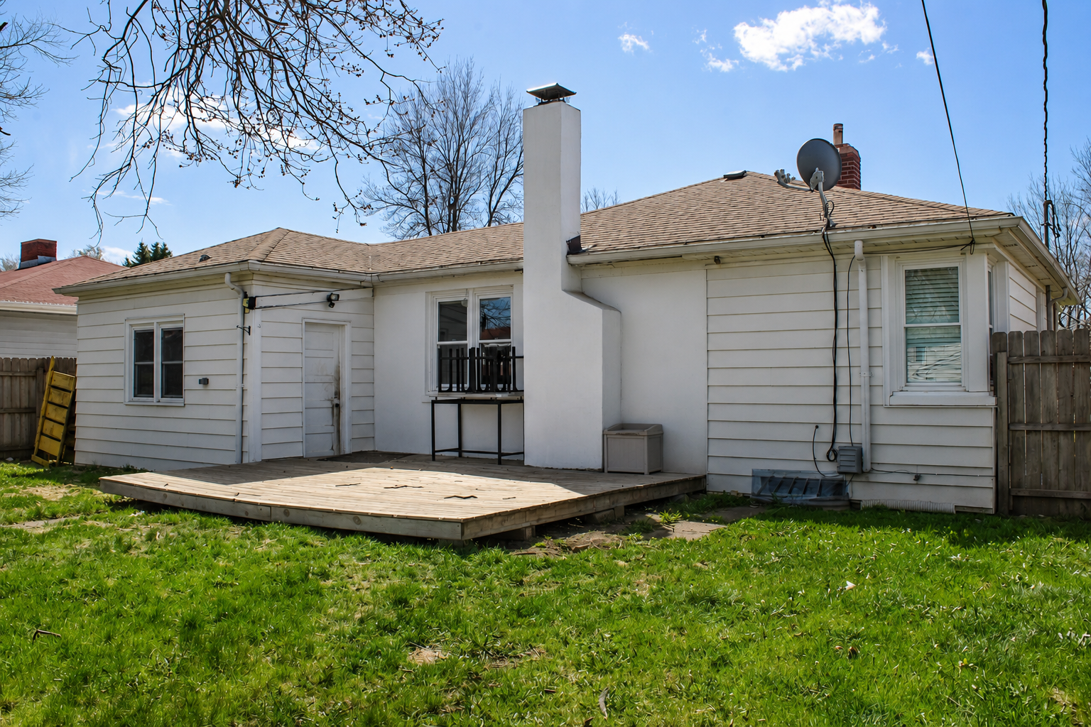 Exterior-Back