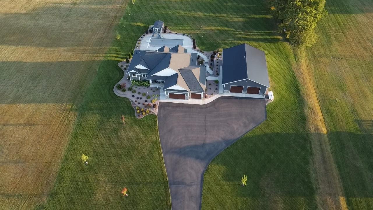 dji_fly_20250915_184425_0_1757979865271_photo_low_quality.jpg