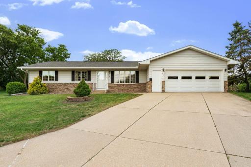 307 14th Place NW, Austin, MN 55912