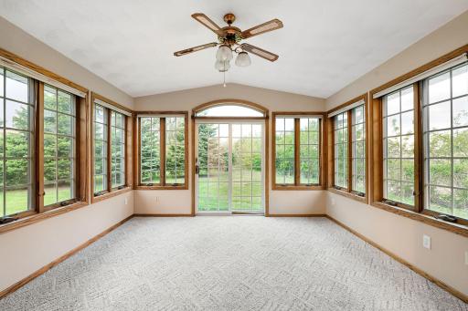 307 14th Place NW, Austin, MN 55912