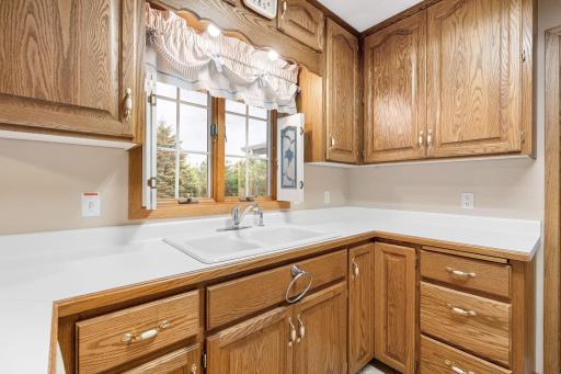 307 14th Place NW, Austin, MN 55912