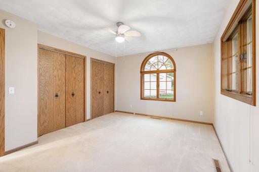 307 14th Place NW, Austin, MN 55912