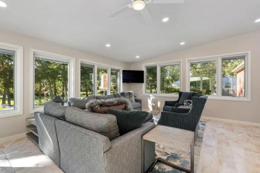 301 22nd Street NW, Austin, MN 55912