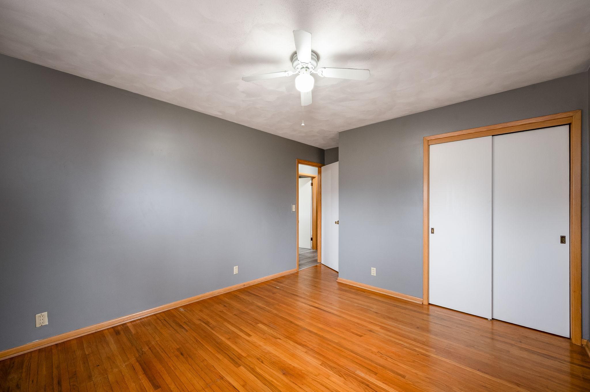704 Washington Ave Fairmont MN-21.jpg