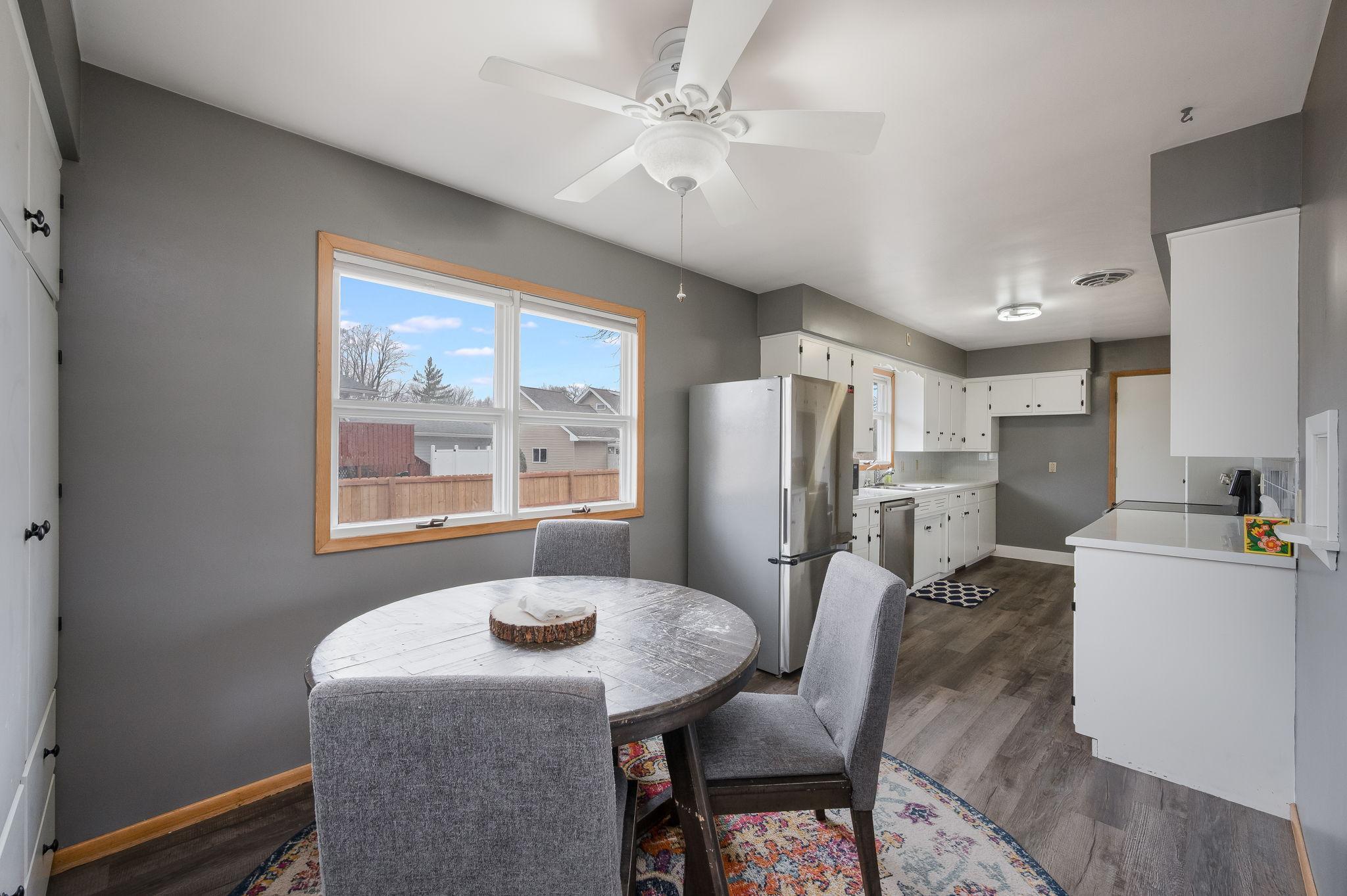 704 Washington Ave Fairmont MN-14.jpg