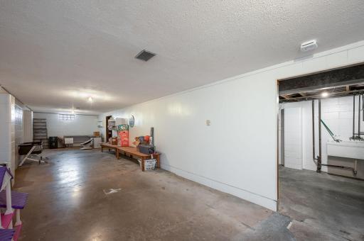 704 Washington Avenue, Fairmont, MN 56031