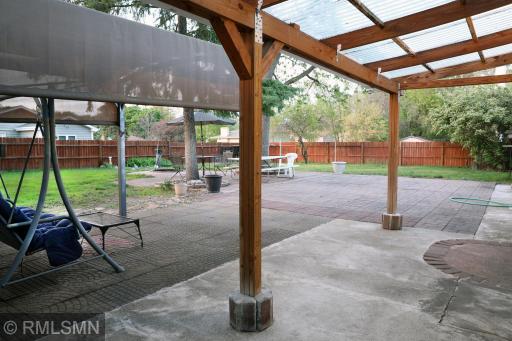 3000 Ohenry Road, Minneapolis, MN 55429
