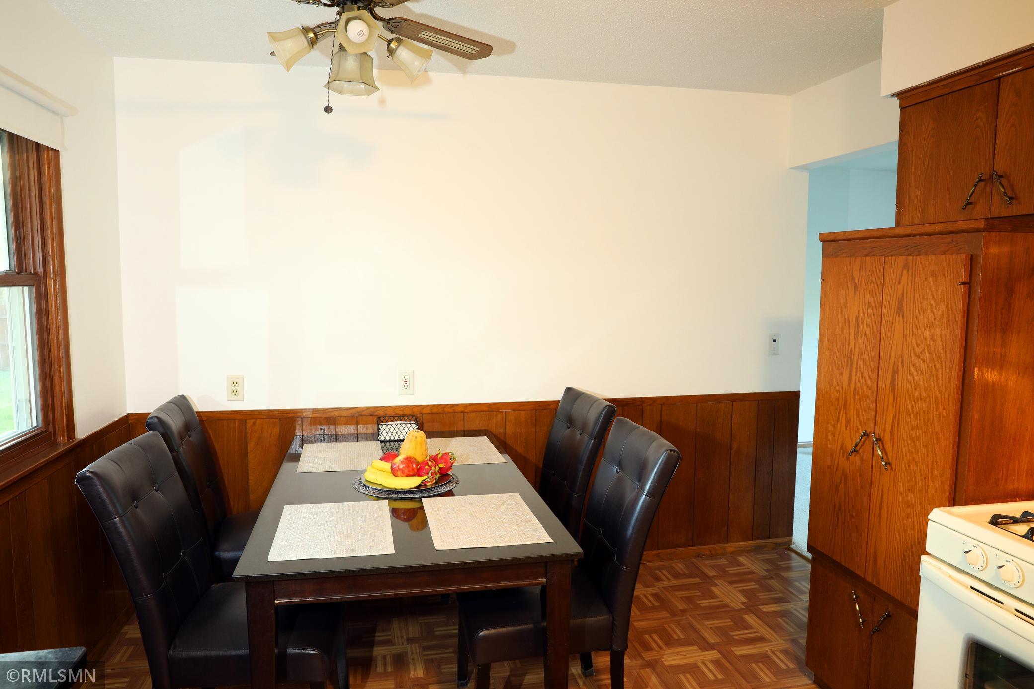 kitchen2.jpg