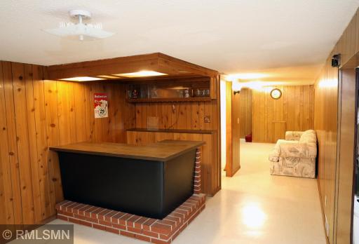 3000 Ohenry Road, Minneapolis, MN 55429