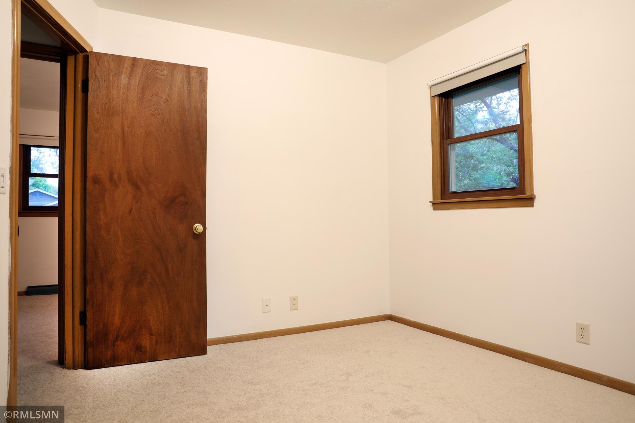 bedroom3&2.jpg
