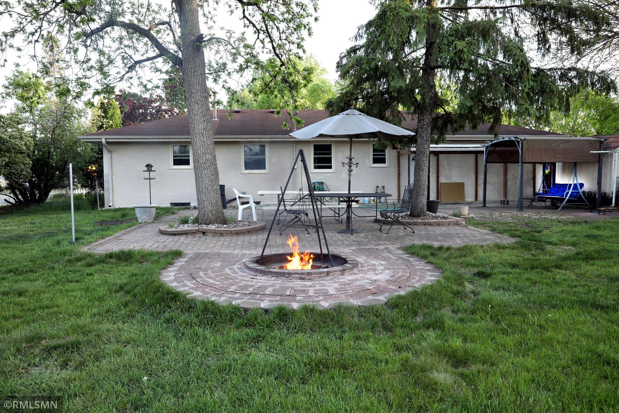 firepit1.jpg