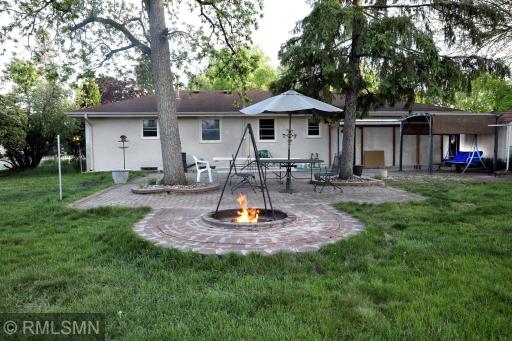 3000 Ohenry Road, Minneapolis, MN 55429