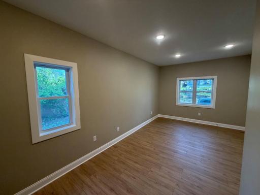 892 4th Street E, Saint Paul, MN 55106