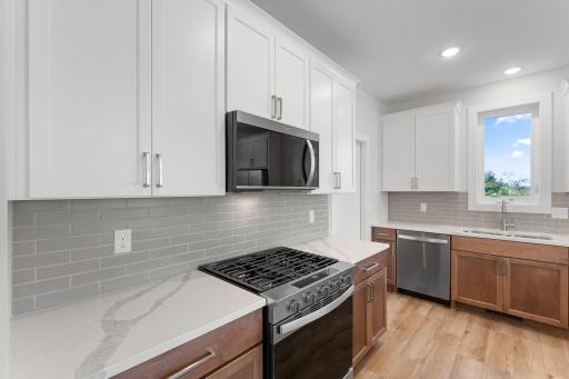Gas Range and Microwave Vented to Exterior