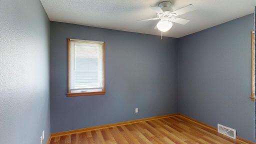 107-9th-Avenue-NE-Dodge-Center-MN-05162026_221038.jpg