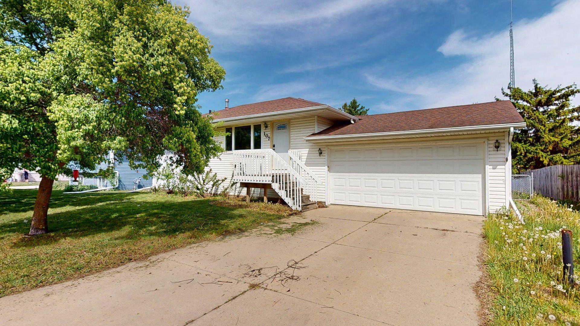 107-9th-Avenue-NE-Dodge-Center-MN-05162026_220732.jpg