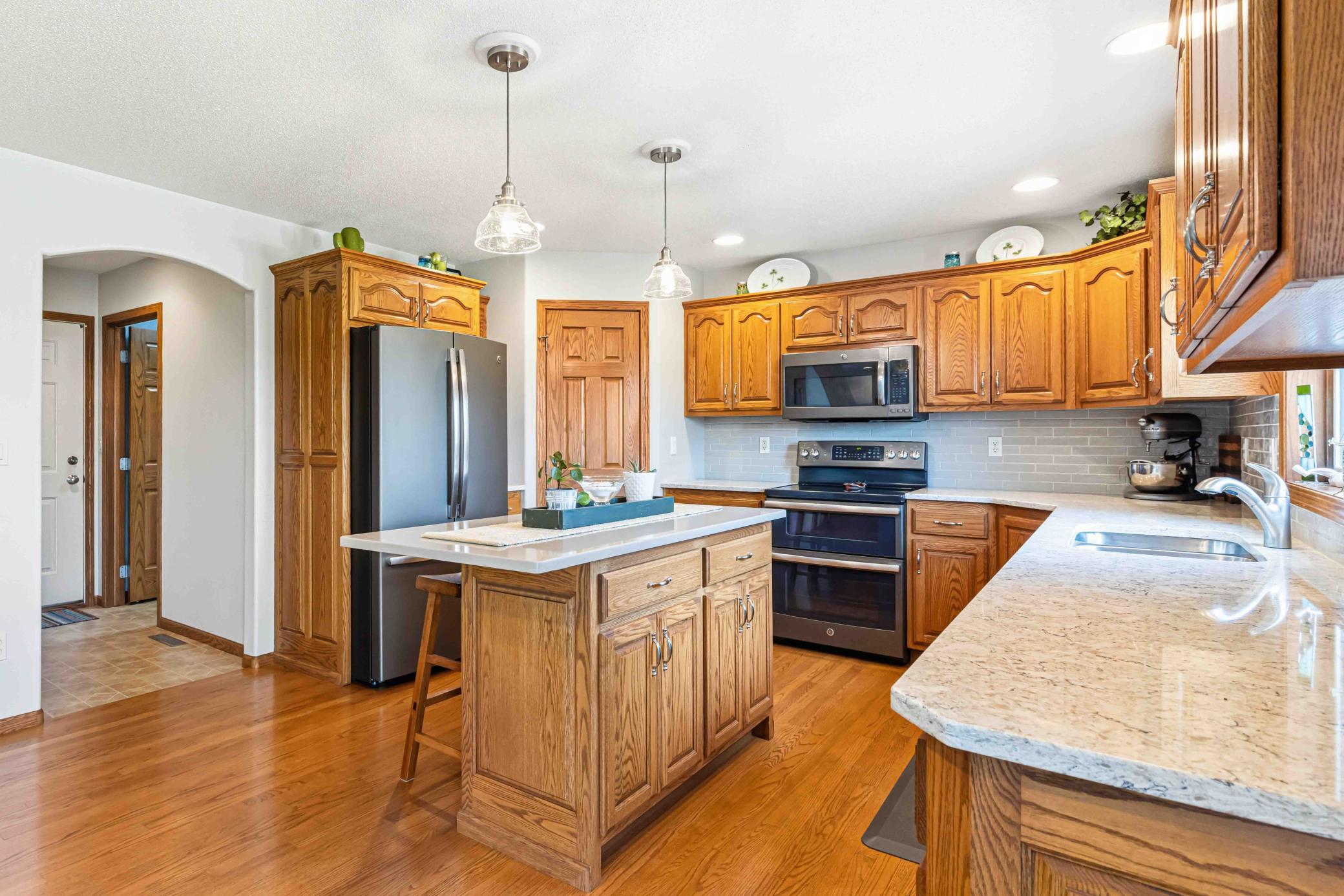 854 32nd St S Moorhead-42.jpeg
