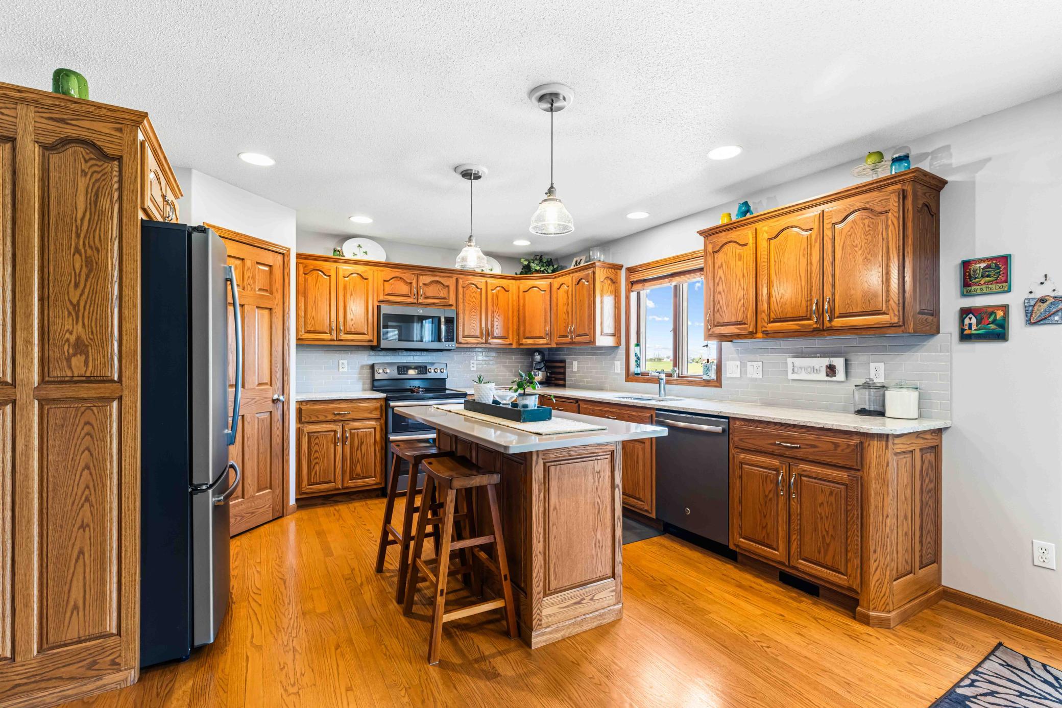 854 32nd St S Moorhead-41.jpeg