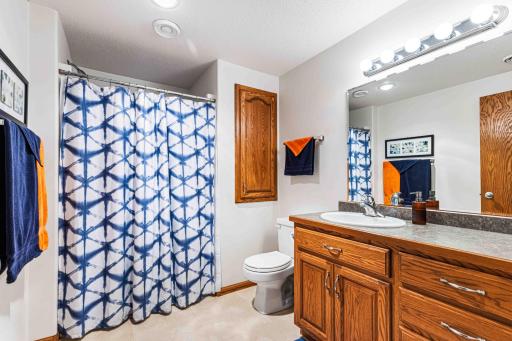 854 32nd Street S, Moorhead, MN 56560