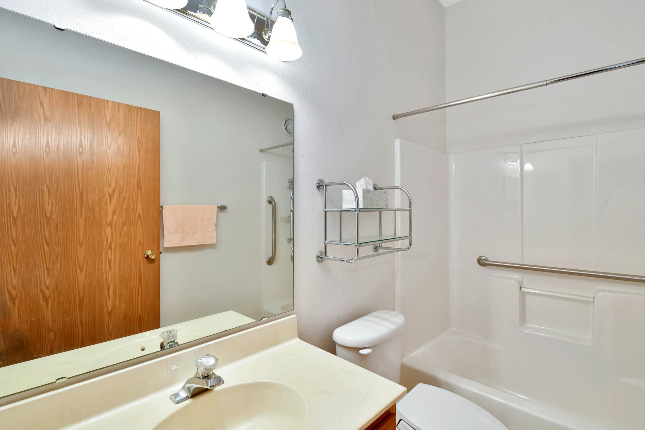 2nd Bathroom