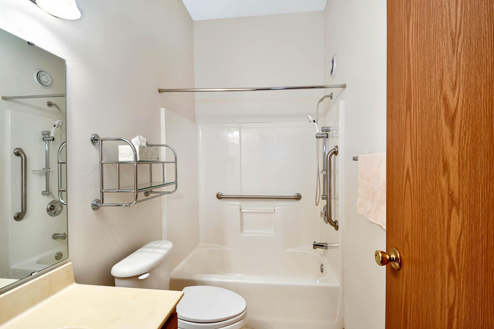2nd Bathroom