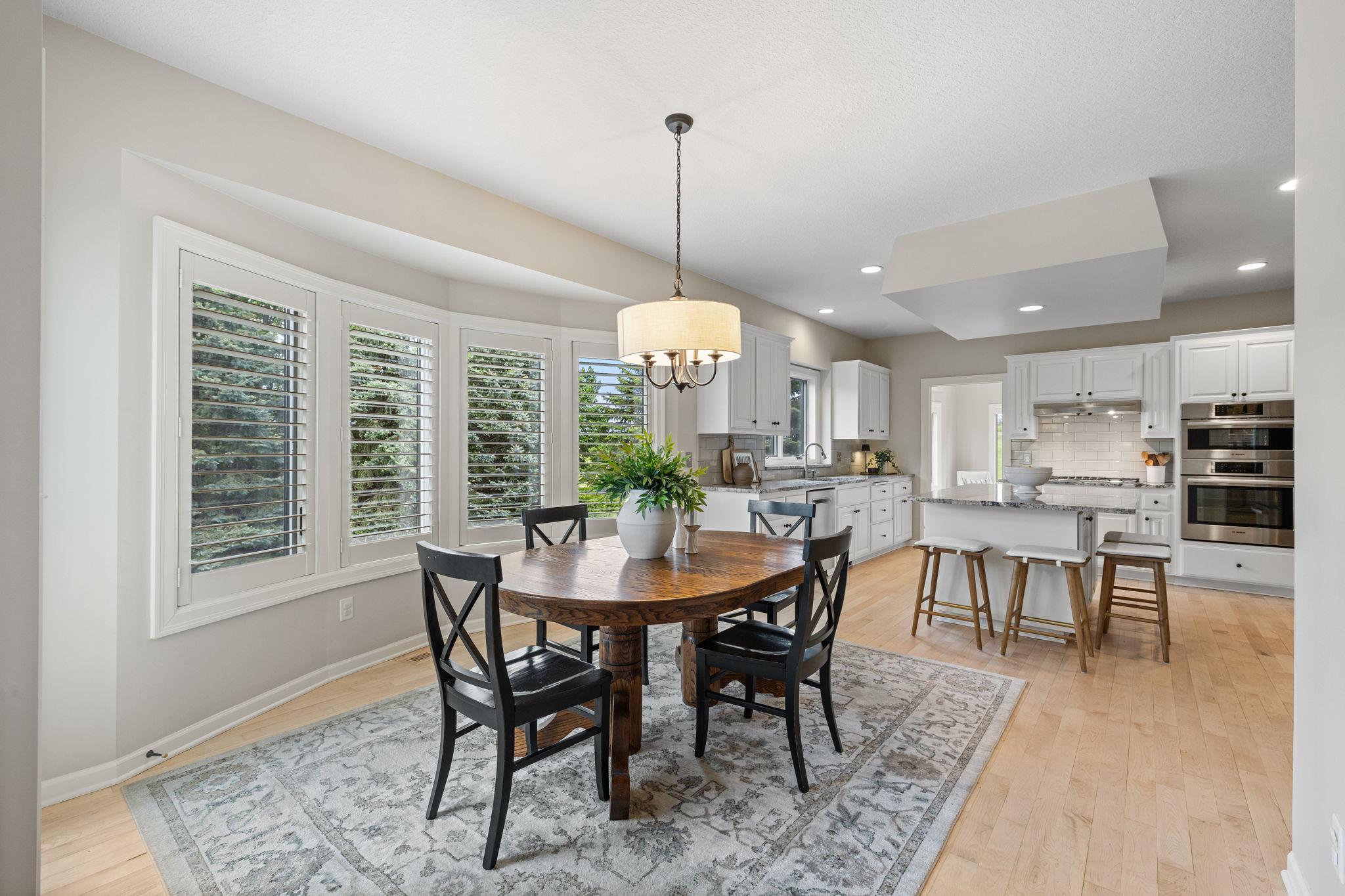 Informal dining/ breakfast nook