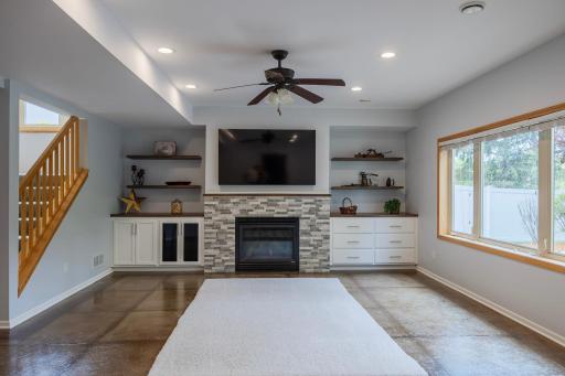 20623 Hartford Way, Lakeville, MN 55044