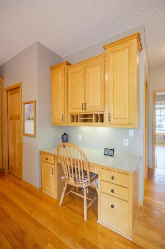 Convenient desk area on the side of the kitchen!
