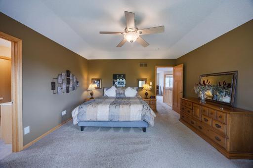 20623 Hartford Way, Lakeville, MN 55044