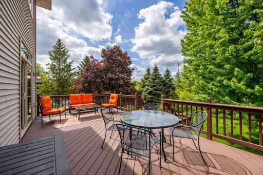 Large deck with plenty of space for outdoor living!