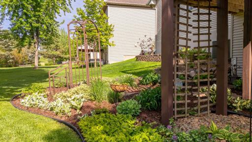 20623 Hartford Way, Lakeville, MN 55044
