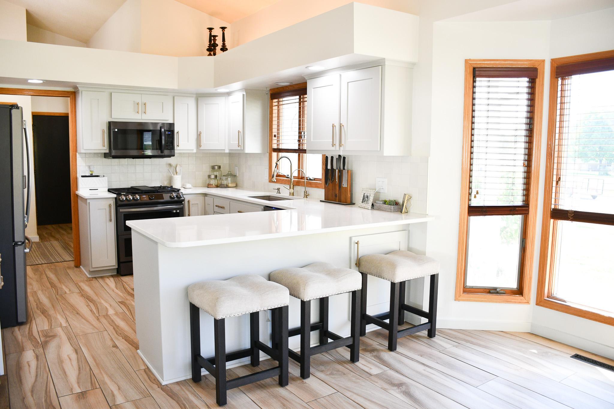 885 Briarwood Dr-21.jpg