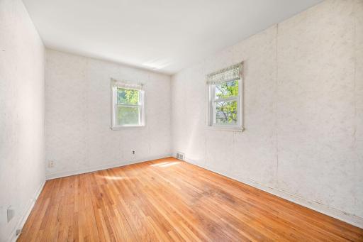 8218 Nicollet Avenue S, Bloomington, MN 55420