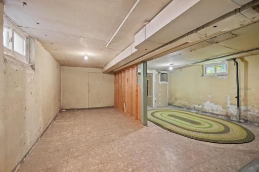 8218 Nicollet Avenue S, Bloomington, MN 55420