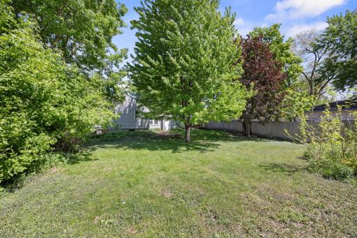 8218 Nicollet Avenue S, Bloomington, MN 55420
