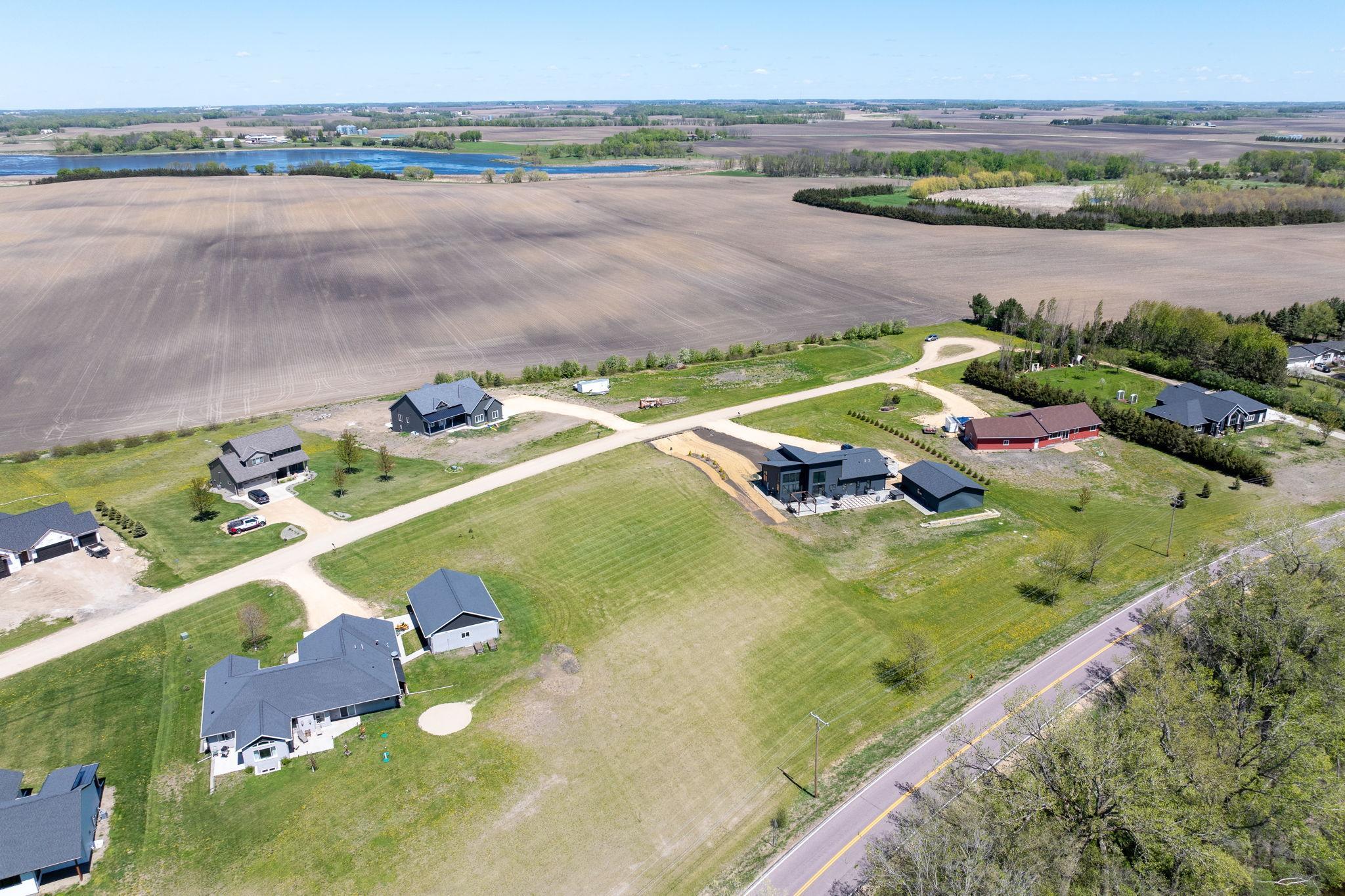 20-web-or-mls-23473-cardinal-dr.jpg