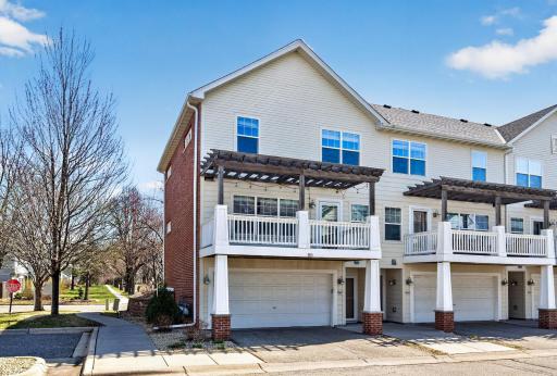 1667 Arona Street, 8, Falcon Heights, MN 55108