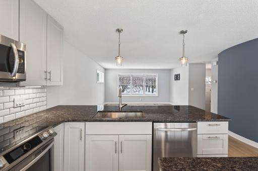1667 Arona Street, 8, Falcon Heights, MN 55108