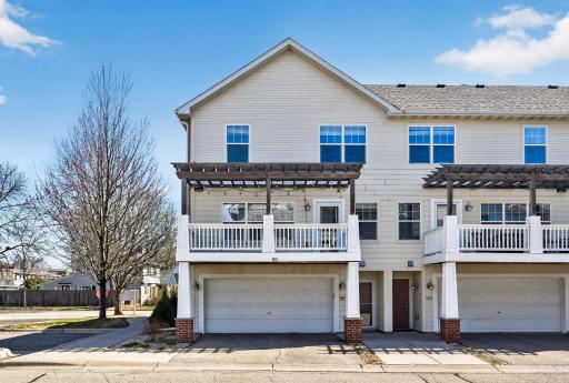 1667 Arona Street, 8, Falcon Heights, MN 55108