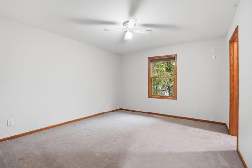 870 County Road F E, Saint Paul, MN 55127