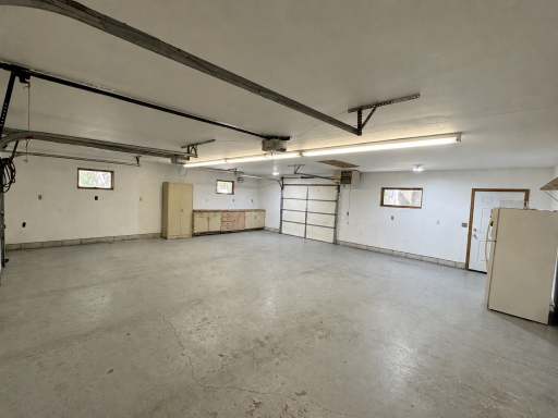 870 County Road F E, Saint Paul, MN 55127