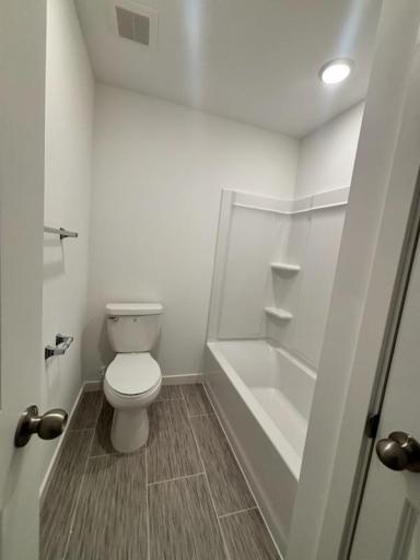 4765 AirLake Drive, Woodbury, MN 55129