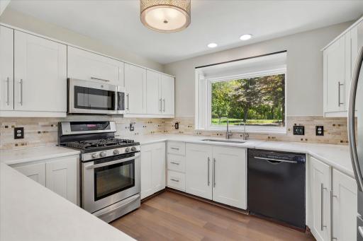 2782 Tamarack Drive, Long Lake, MN 55356