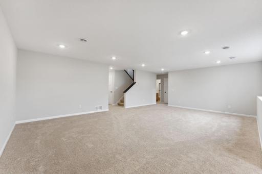 20045 Glarus Lane, Lakeville, MN 55044