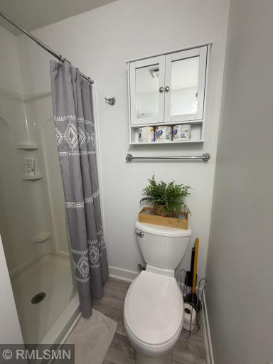28584 Lakewood Drive NW, Isanti, MN 55040